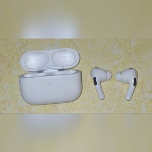 AirPods Pro (2nd Generation)
